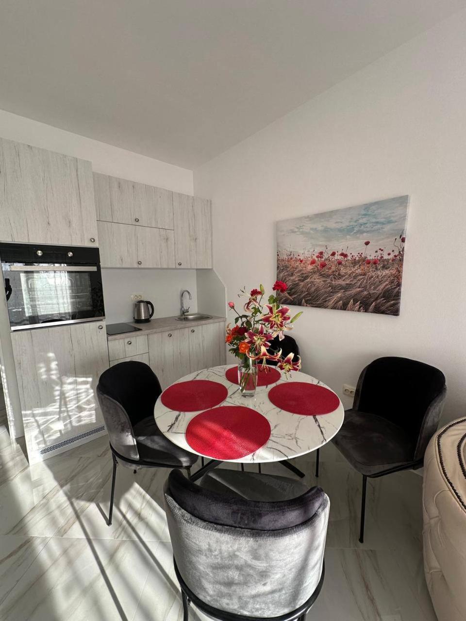 Villa Holiday Apartments Бар Екстер'єр фото